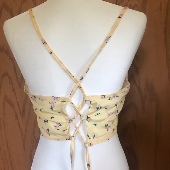 Yellow Floral Crop Top - Picture 2 of 4